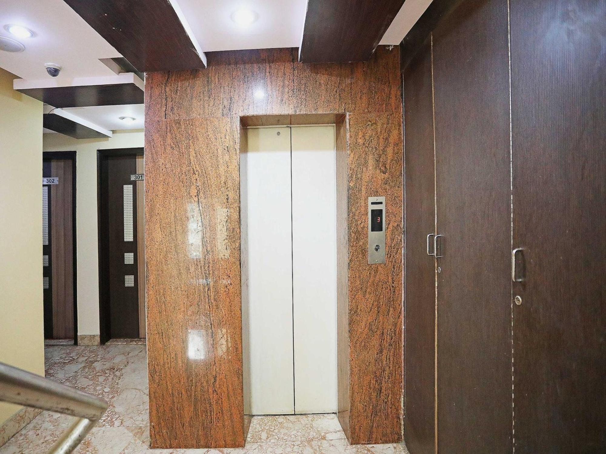 Oyo Hotel Vedas Heritage Delhi  Extérieur photo