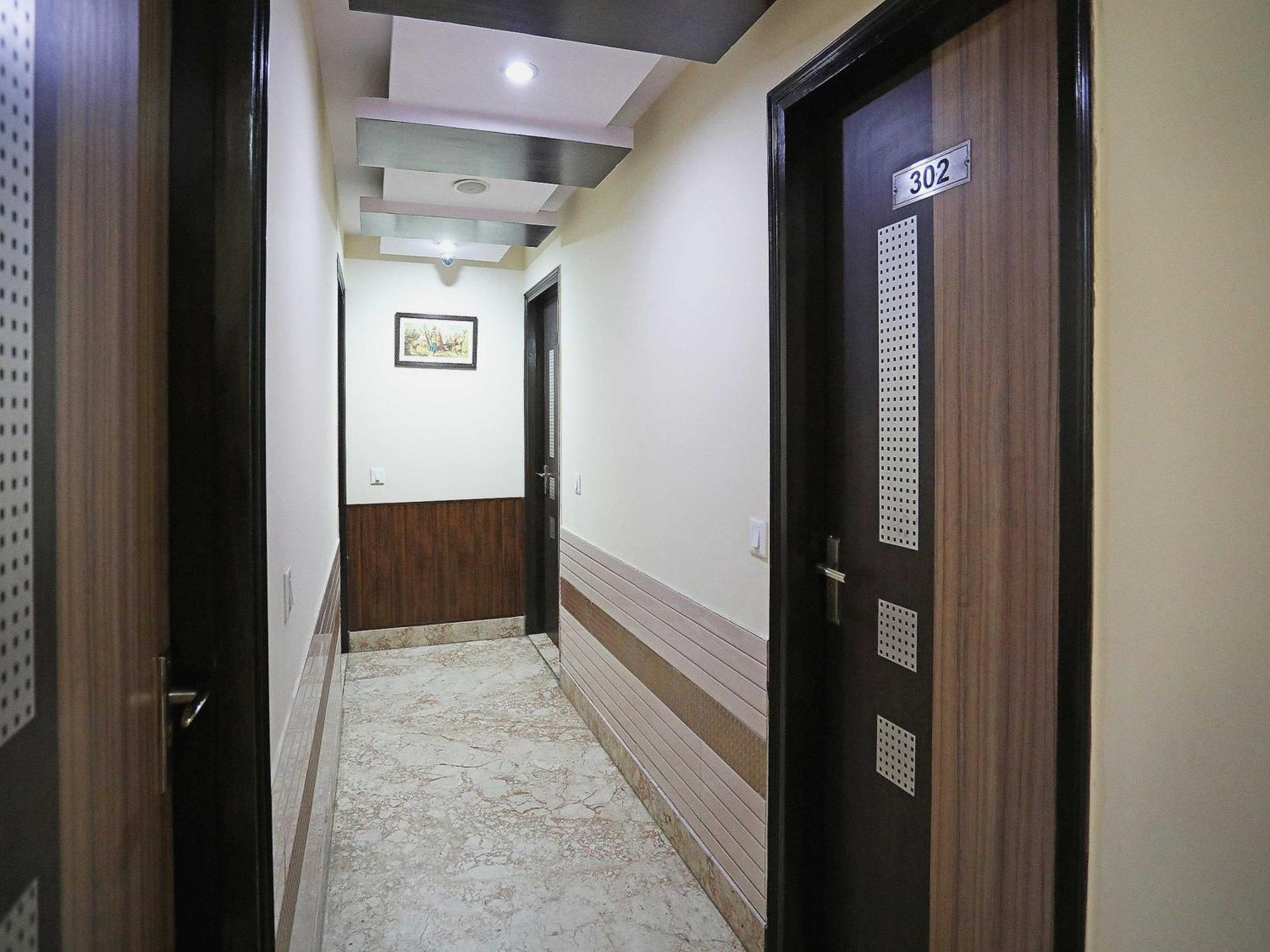 Oyo Hotel Vedas Heritage Delhi  Extérieur photo